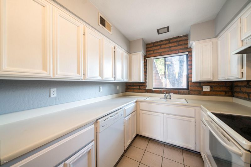 4430 E Hubbell St #91, Phoenix, AZ 85008