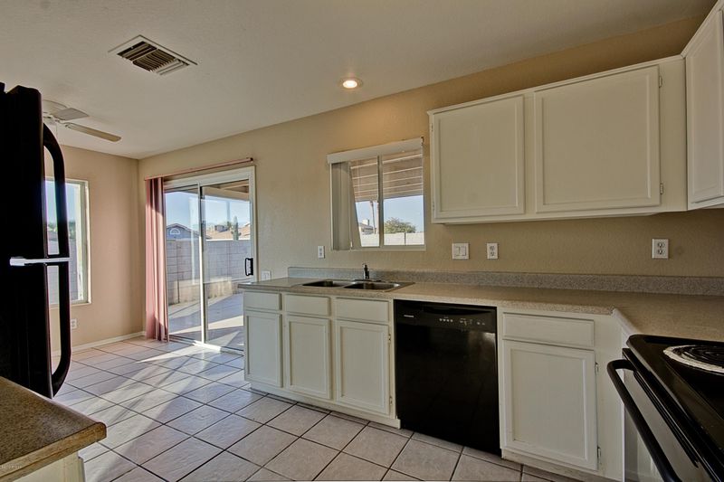 4430 N 84th Ave, Phoenix, AZ 85037