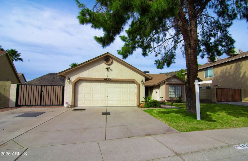 4430 W Escuda Dr, Glendale, AZ 85308