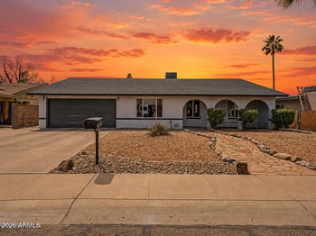 4431 Garden Dr, Glendale, AZ 85304