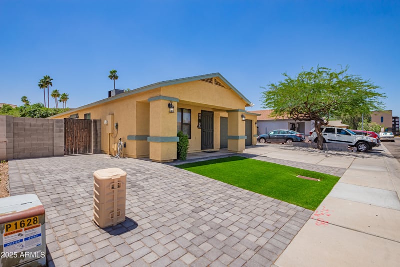 4433 Coronado Rd, Phoenix, AZ 85035