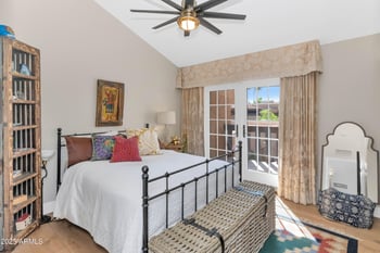 4434 Camelback Rd #137, Phoenix, AZ 85018