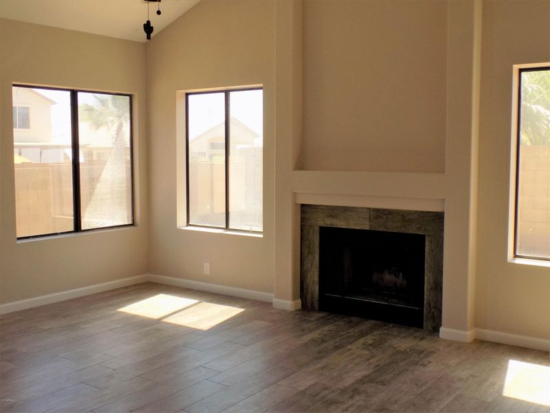 4435 E Mountain Vista Dr, Phoenix, AZ 85048