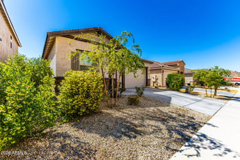 4437 Mountain Laural Dr, San Tan Valley, AZ 85144