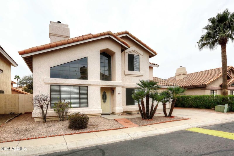 4437 Villa Theresa Dr, Phoenix, AZ 85032