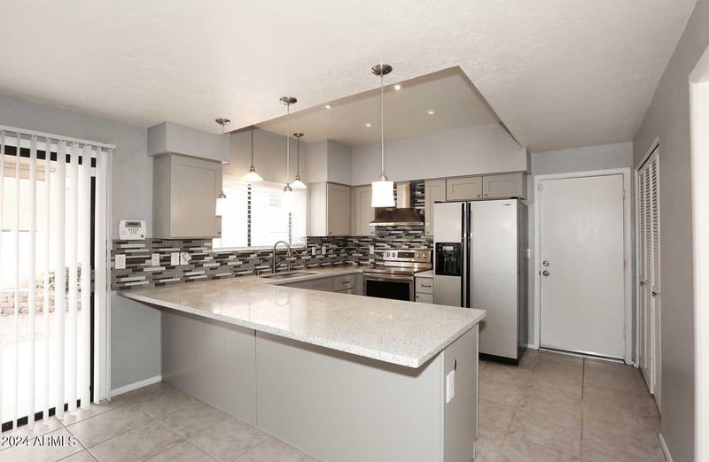 4437 Villa Theresa Dr, Phoenix, AZ 85032