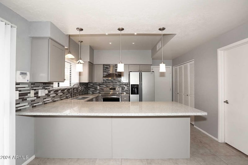 4437 Villa Theresa Dr, Phoenix, AZ 85032