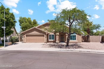 4438 W Calle Lejos Ln, Glendale, AZ 85310
