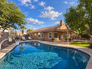 4438 W Calle Lejos Ln, Glendale, AZ 85310
