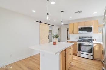 4439 6th St, Phoenix, AZ 85040