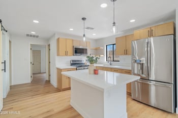 4439 6th St, Phoenix, AZ 85040