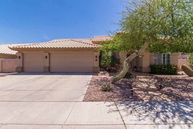 4439 E Desert Willow Rd, Phoenix, AZ 85044