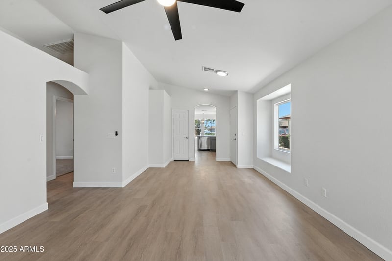 4441 101st Ave, Phoenix, AZ 85037