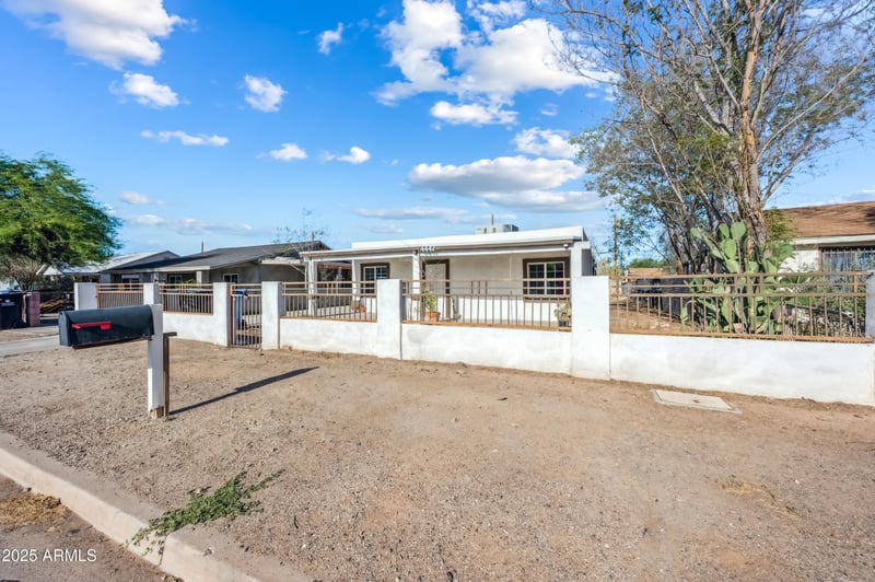 4441 8th St, Phoenix, AZ 85040