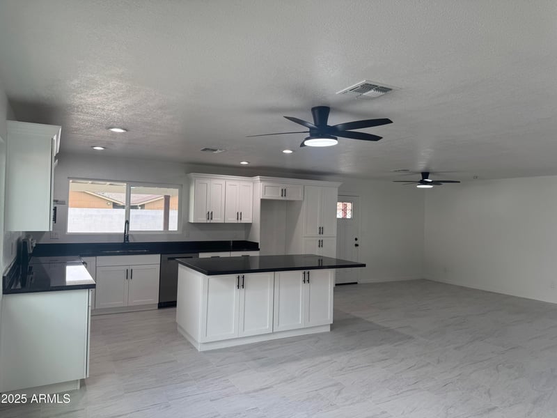 4441 Ironwood Dr, Glendale, AZ 85302