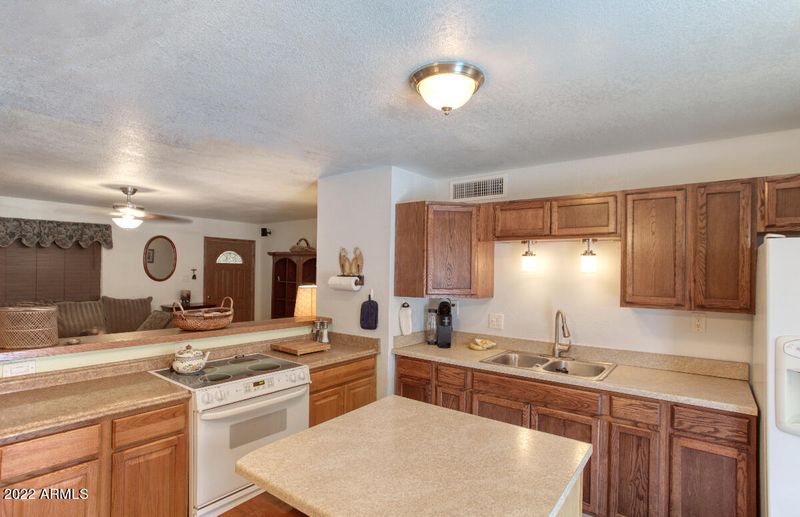 4442 E Bowker St, Phoenix, AZ 85040