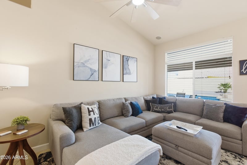 4442 Graythorn St, Phoenix, AZ 85044