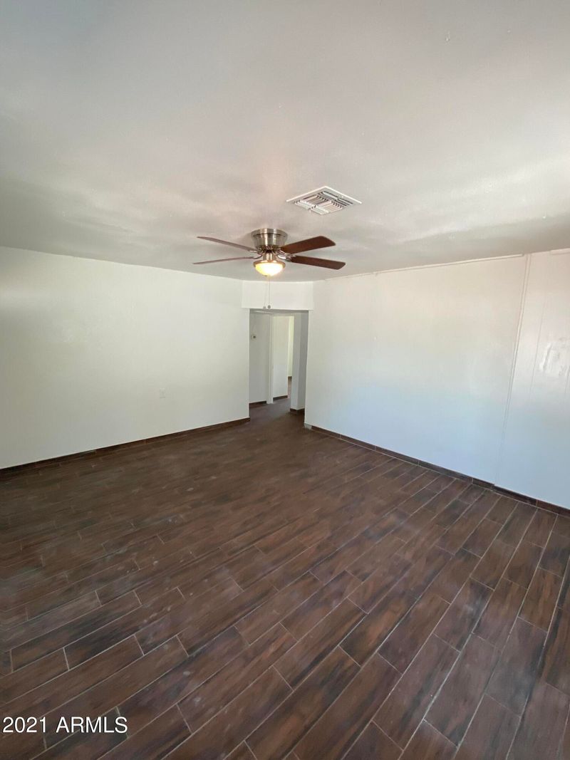 4442 S 9th St, Phoenix, AZ 85040