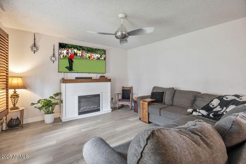 4442 W Solano Dr S, Glendale, AZ 85301