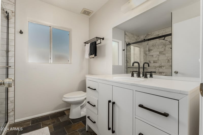4442 Walatowa St, Phoenix, AZ 85044