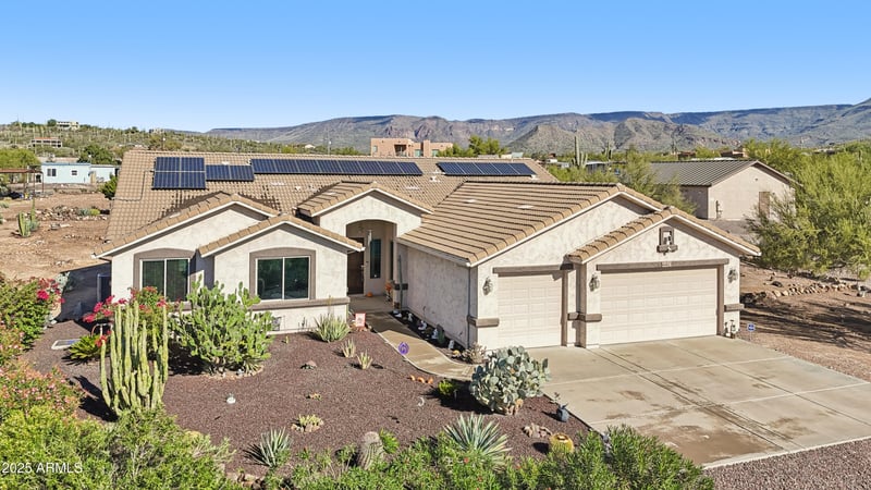 44423 16th St, New River, AZ 85087