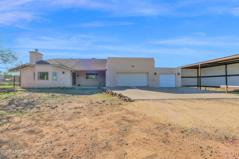 44426 20th St, New River, AZ 85087