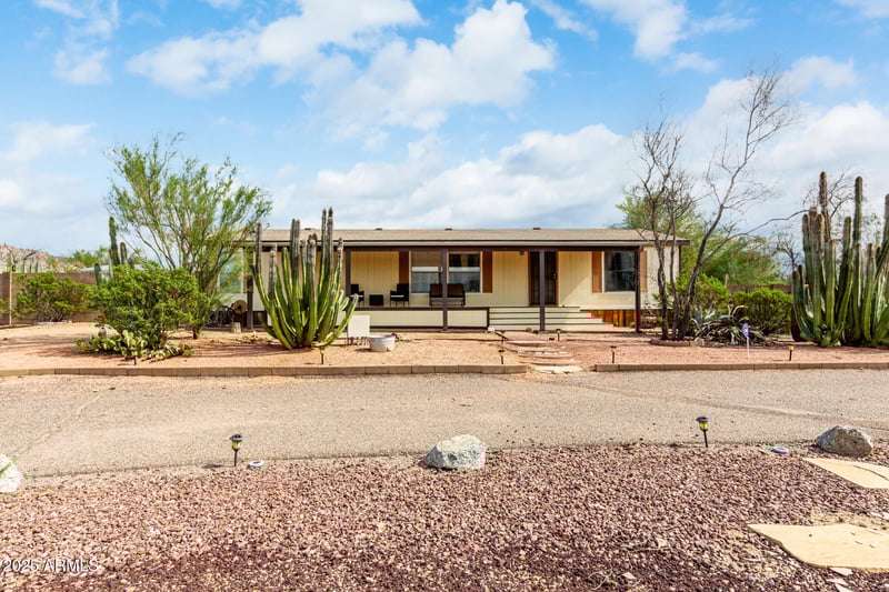 4443 Saguaro Dr, Apache Junction, AZ 85120