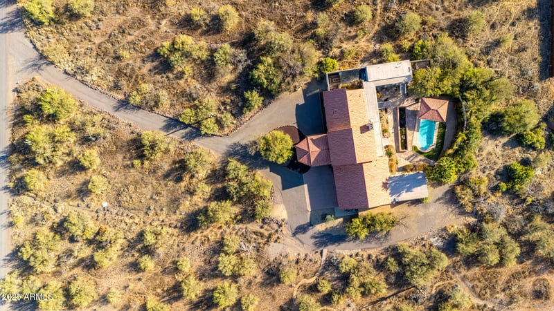 44434 20th St, New River, AZ 85087