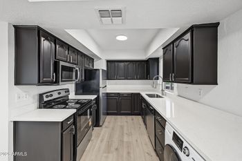 4444 E Paradise Village Pw #217, Phoenix, AZ 85032