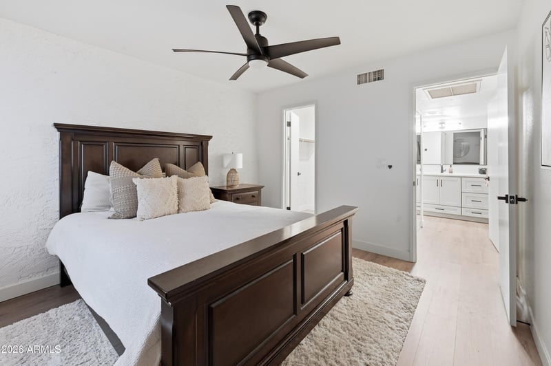 4444 E Paradise Village Pw N #135, Phoenix, AZ 85032