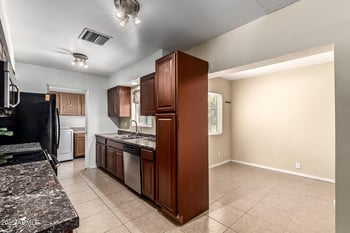 4444 Evans Dr, Glendale, AZ 85306
