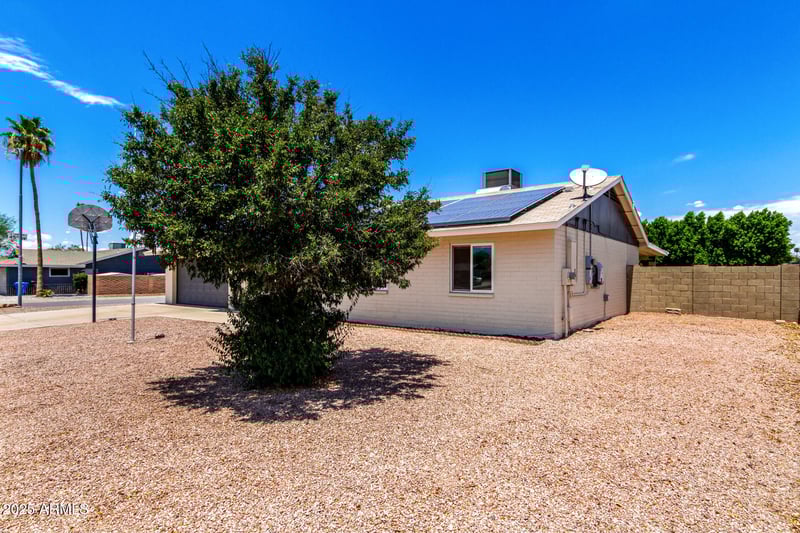 4444 Evans Dr, Glendale, AZ 85306