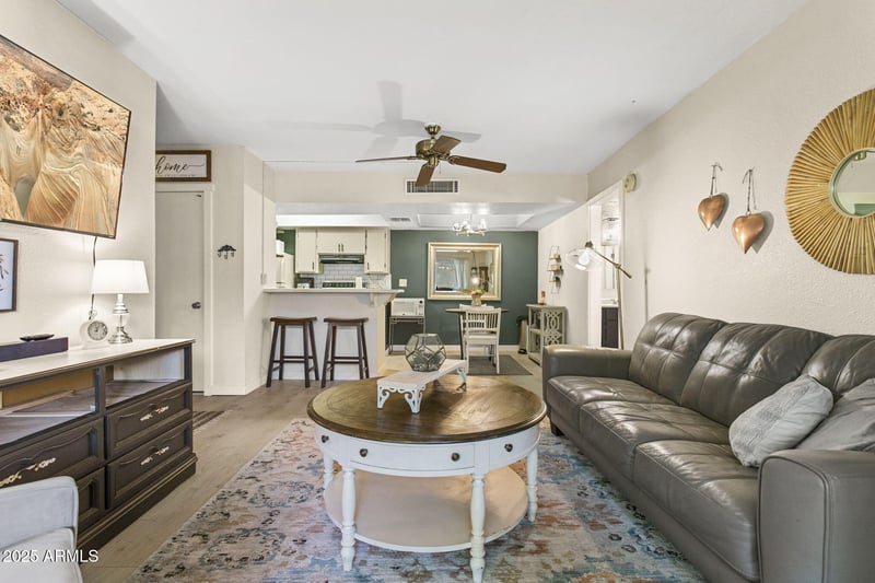 4444 Paradise Village Pw #204, Phoenix, AZ 85032