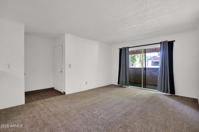 4444 Paradise Village Pw #221, Phoenix, AZ 85032