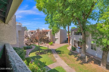 4444 Paradise Village Pw #221, Phoenix, AZ 85032