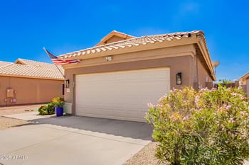 4445 Desert Wind Dr, Phoenix, AZ 85044