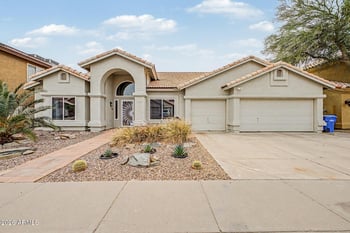 4445 Fallen Leaf Ln, Glendale, AZ 85310