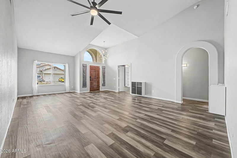 4445 Fallen Leaf Ln, Glendale, AZ 85310