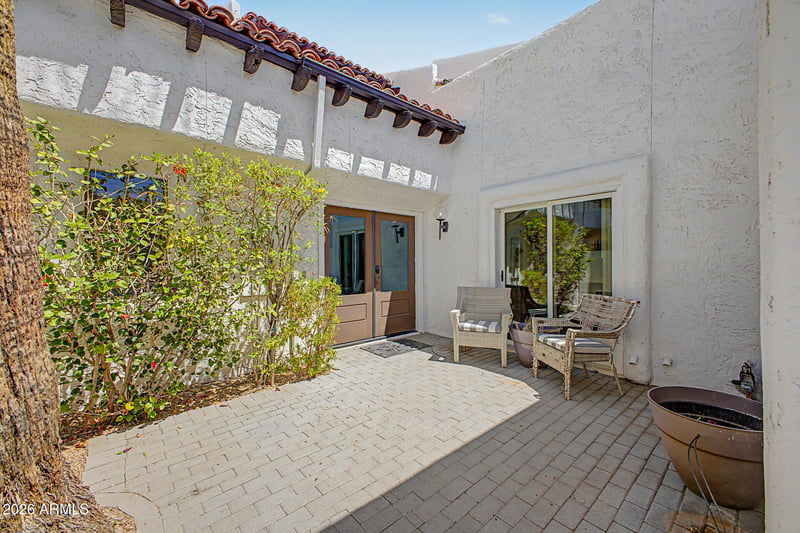 4446 Camelback Rd #104, Phoenix, AZ 85018