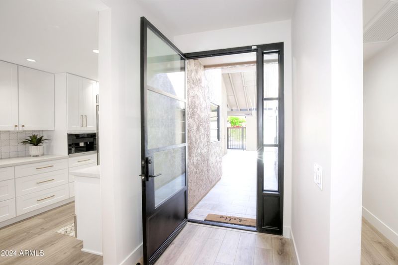 4446 E Camelback Rd #111, Phoenix, AZ 85018