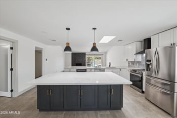 4446 Coconino St, Phoenix, AZ 85044
