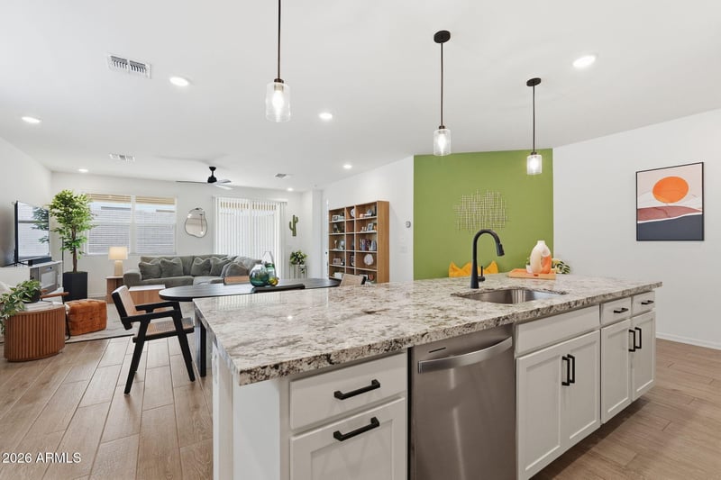 4447 Mountain Laural Dr, San Tan Valley, AZ 85144