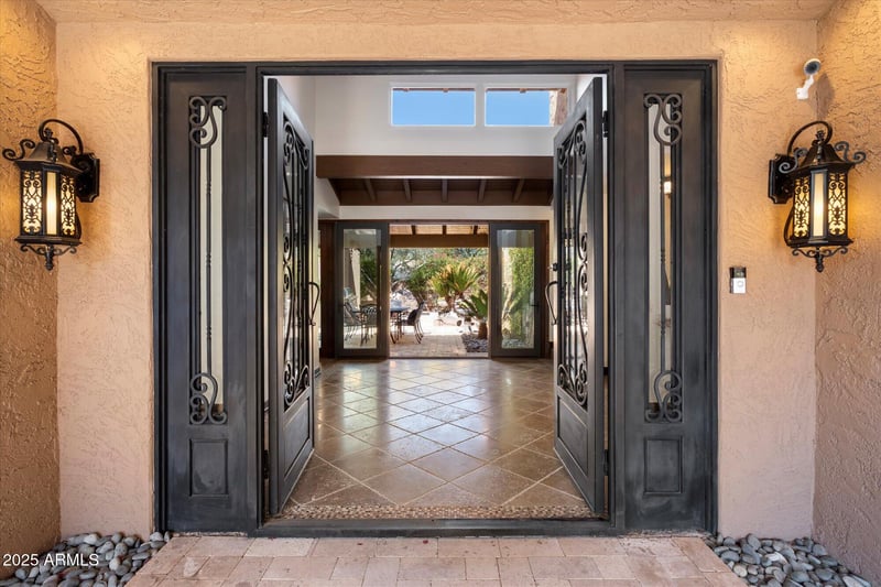4448 Camelback Rd #16, Phoenix, AZ 85018