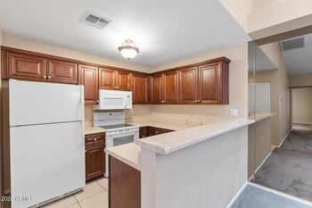4449 E Vineyard Rd, Phoenix, AZ 85042
