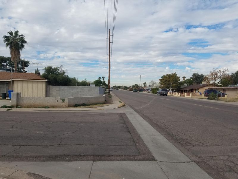 4449 N 27th Dr, Phoenix, AZ 85017