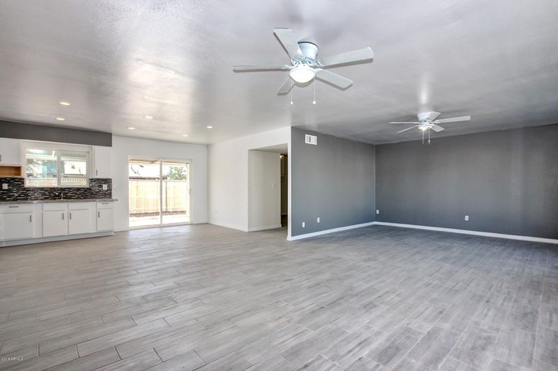 4449 W Vernon Ave, Phoenix, AZ 85035