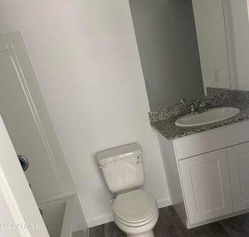 445 Baskin Dr, Morristown, AZ 85342