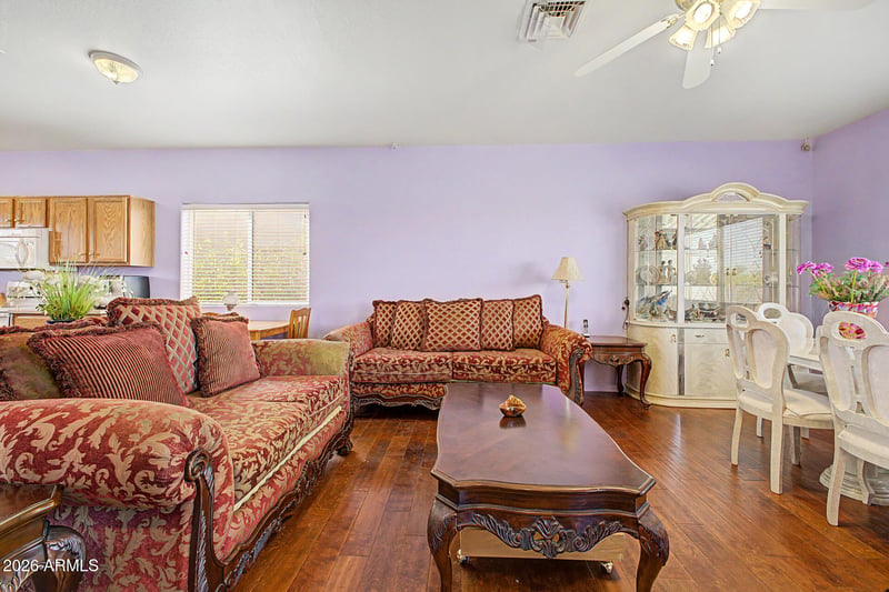 445 W Reizen Dr, Morristown, AZ 85342