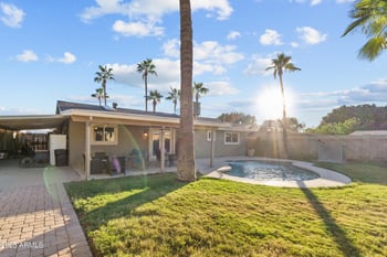 4450 Ironwood Dr, Glendale, AZ 85302