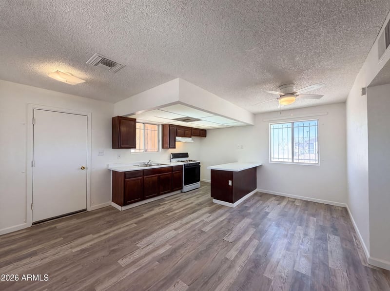 4451 S 20th St, Phoenix, AZ 85040